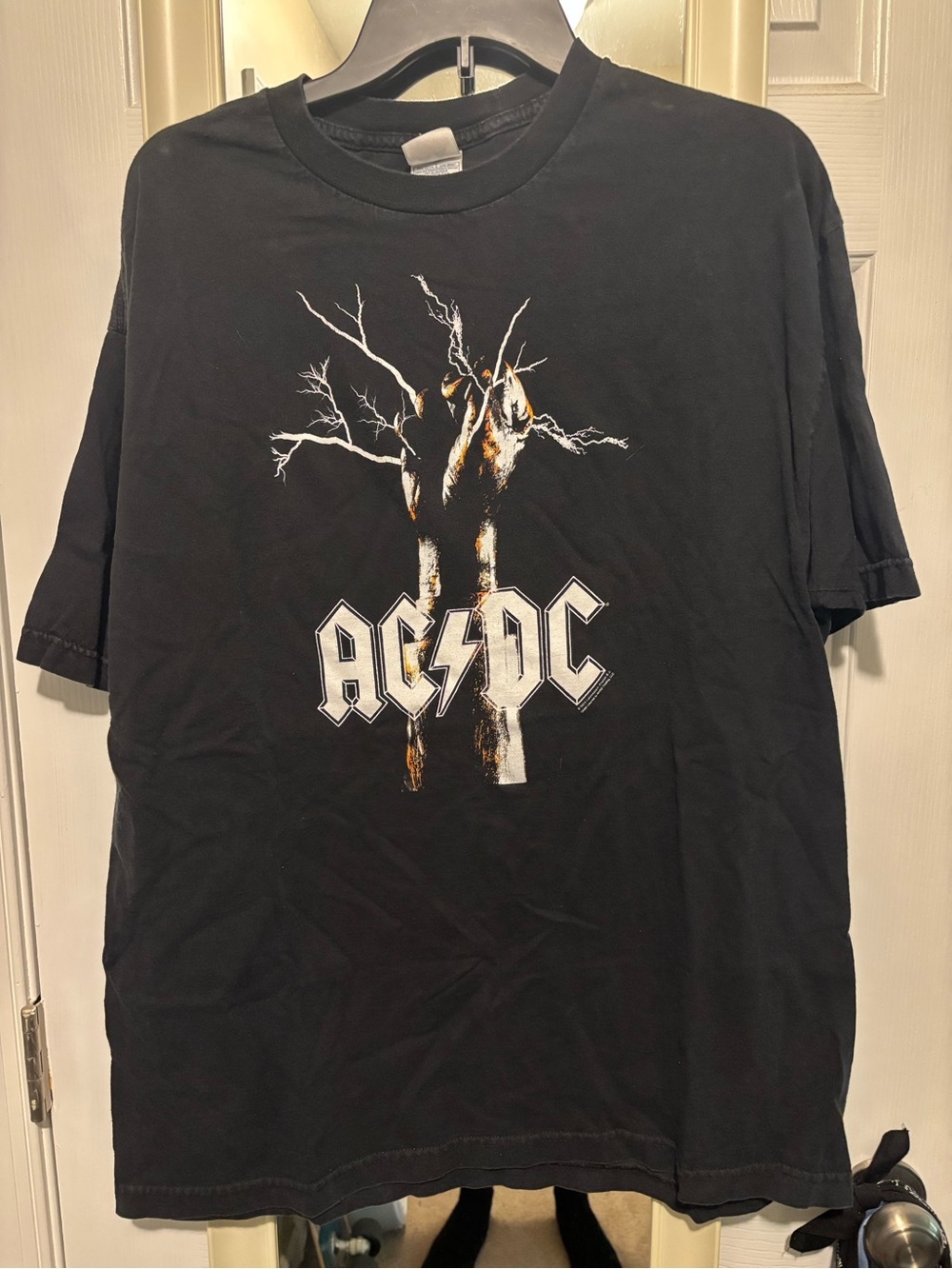AC/DC Black Short-Sleeve Graphic Tee with Tree-Hand Motif